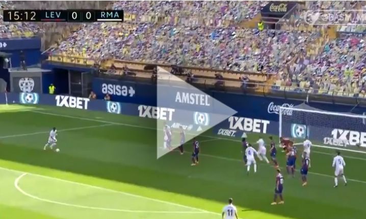 Vinicius strzela gola na 1-0 z Levante [VIDEO]
